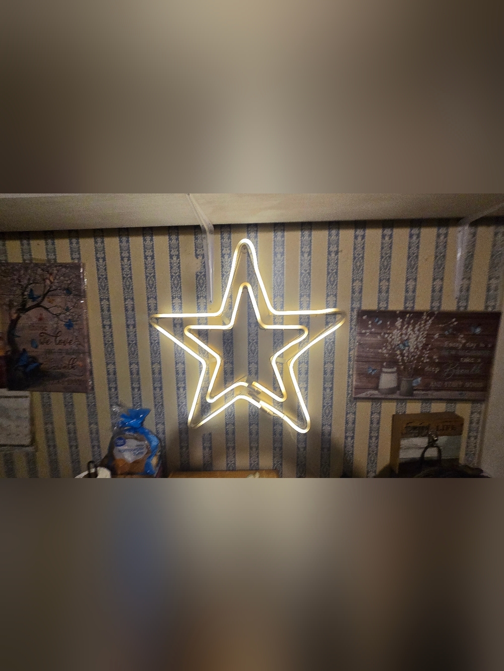Illuminated Double Star Wall Light - Warm White